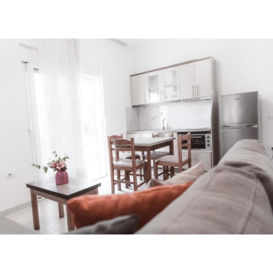 Villa Melodia Xhek Ксамил Стая снимка