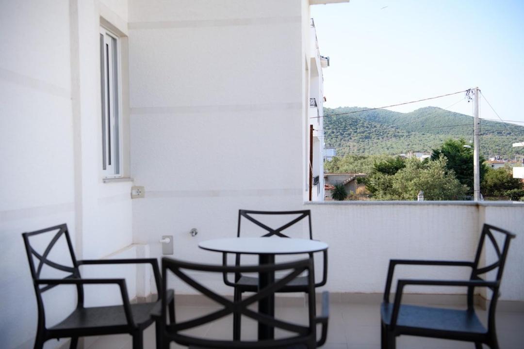 Villa Melodia Xhek Ксамил Екстериор снимка