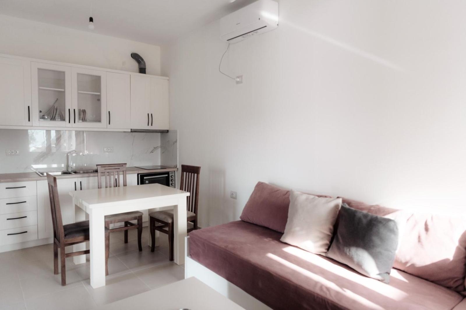 Villa Melodia Xhek Ксамил Екстериор снимка