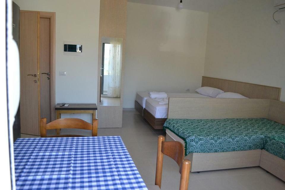 Villa Melodia Xhek Ксамил Екстериор снимка